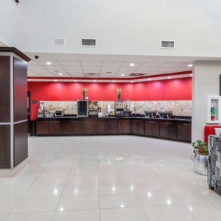 Wingate By Wyndham Lake Charles Casino Area Bagian luar foto